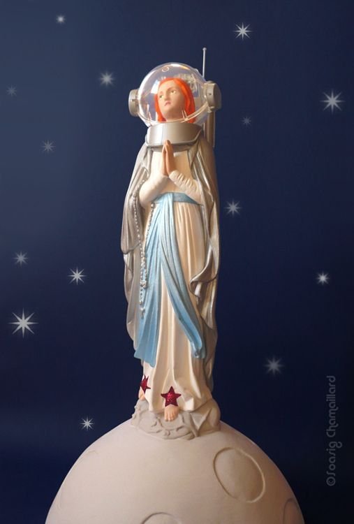 Nouvelle lune (New Moon) by Soasig Chamaillard