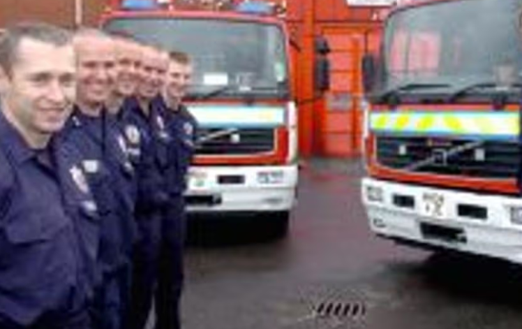Steve Jeffries as fire fighter