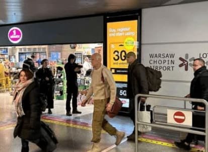 Janusz Walus arrives in Poland